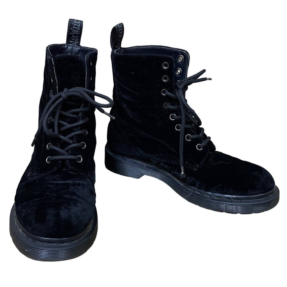 Dr. Martens Black Page 8 Eye Combat Boots Ze You Velvet Size 7